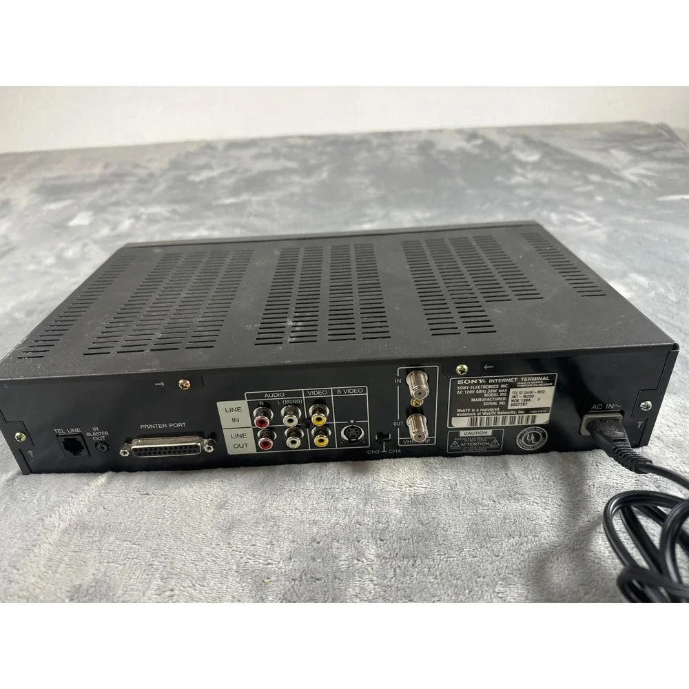 Sony Internet Terminal INT-W200 WebTV Plus Receiver with Remote Vintage 1999